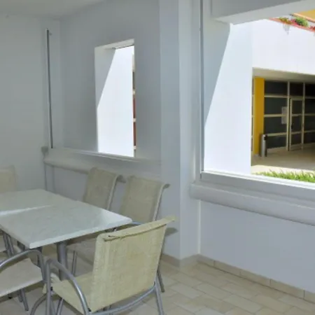 Апартаменты Spacious With A Bright Outdoor Terrace *