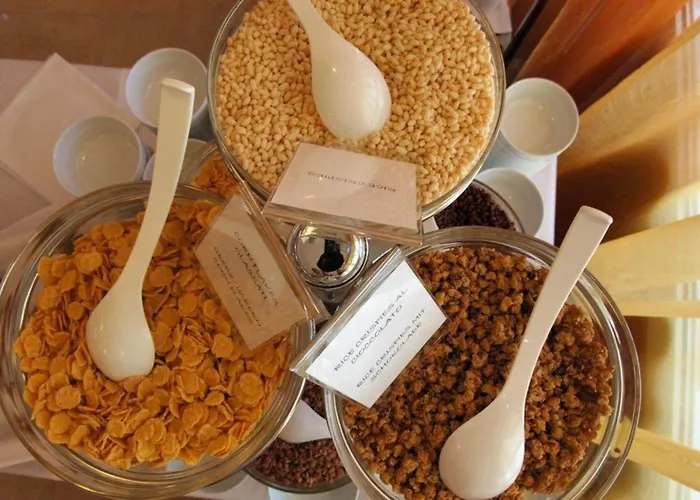 Spacious With A Bright Outdoor Terrace Apartament