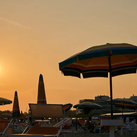Daire Spacious With A Bright Outdoor Terrace Bibione