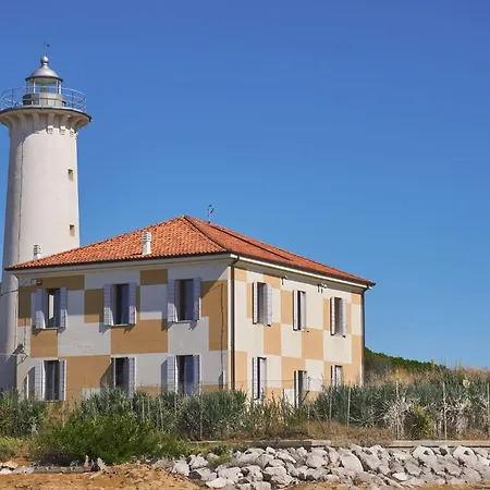 Spacious With A Bright Outdoor Terrace * Bibione