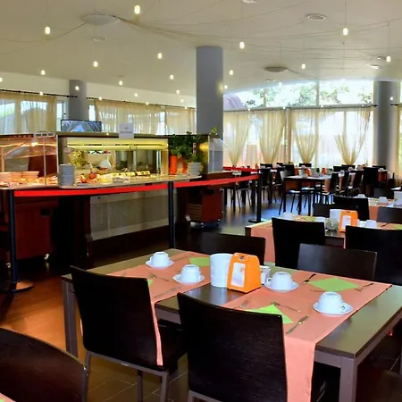 Daire Spacious With A Bright Outdoor Terrace Bibione