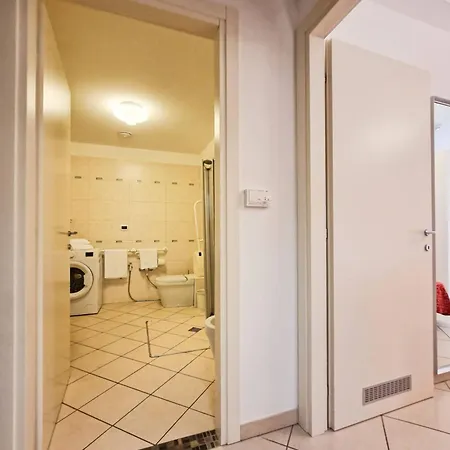 Spacious With A Bright Outdoor Terrace * Bibione