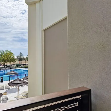 Spacious With A Bright Outdoor Terrace Apartment