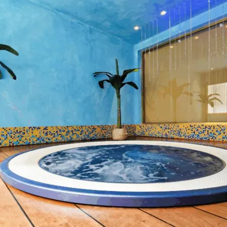 Spacious With A Bright Outdoor Terrace Apartment *